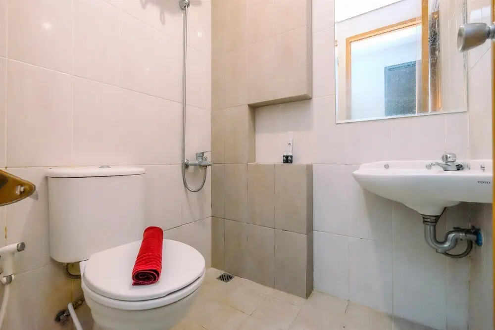 Богор: Cozy Living 2Br Royal Heights Apartment