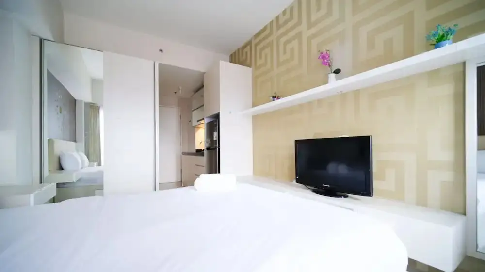 Сурабая: Best Choice And Comfy Studio At Orchard Supermall Mansion Apartment