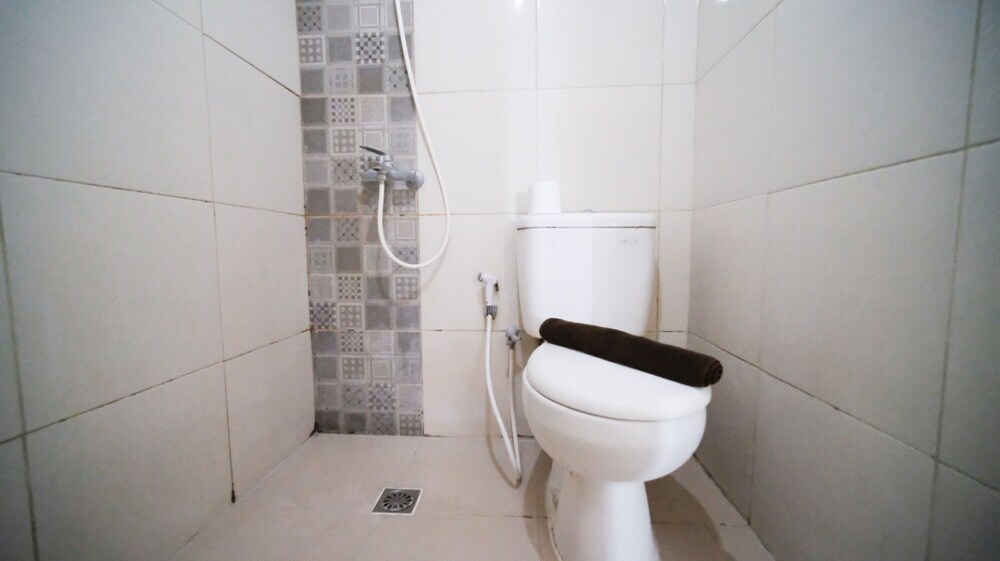 Сурабая: Best Choice And Comfy Studio At Orchard Supermall Mansion Apartment