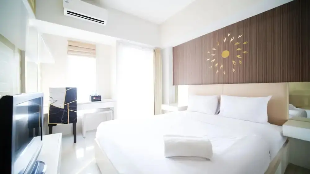 Сурабая: Best Choice And Comfy Studio At Orchard Supermall Mansion Apartment