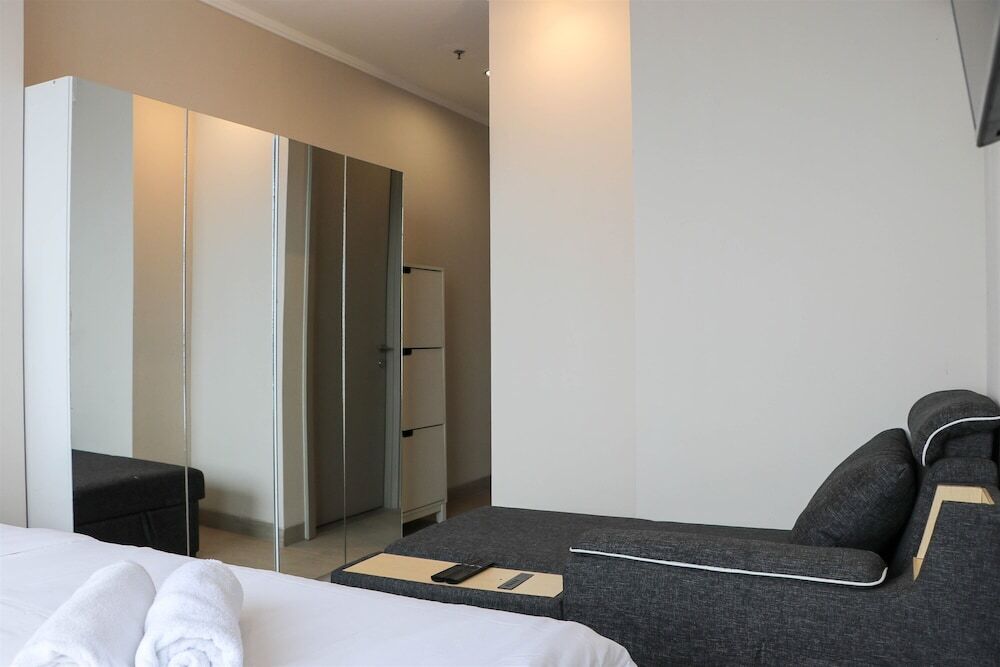 Джакарта: Homey And Minimalist 1Br At Menara Jakarta Kemayoran Apartment