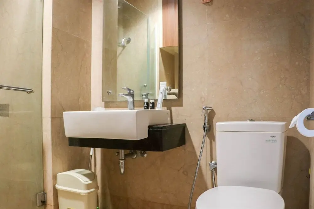 Джакарта: Modern Look Studio Apartment At Capitol Park Residence