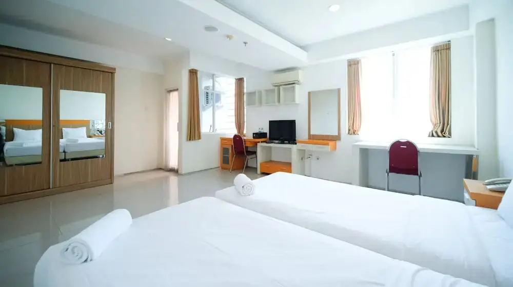 Сурабая: Strategic Studio Apartment At High Point Serviced