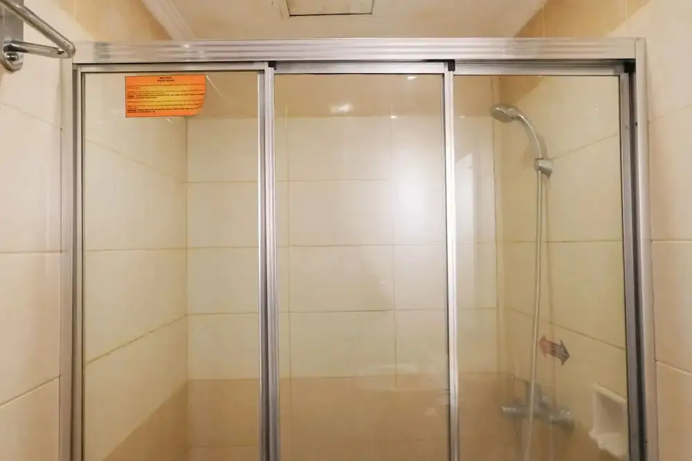 Бандунг: Strategic And Comfy Studio At Grand Setiabudi Apartment By Travelio