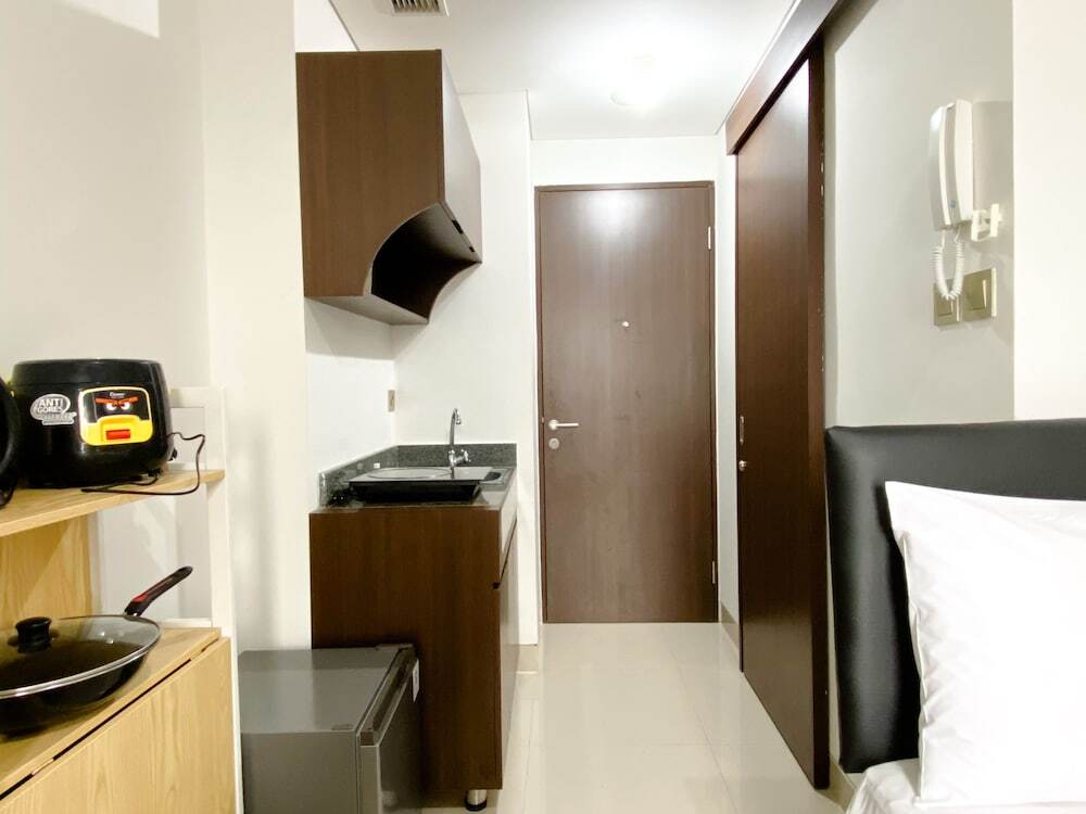 Депок: Good Choice And Homey Studio Transpark Cibubur Apartment