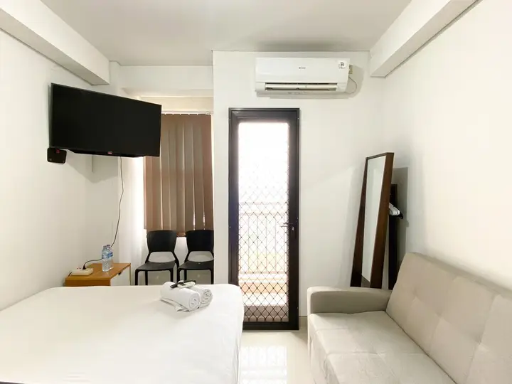 Депок: Good Choice And Homey Studio Transpark Cibubur Apartment