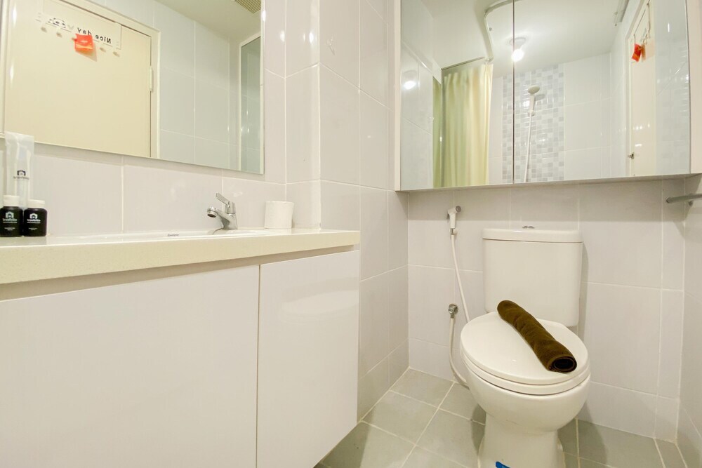 Южный Тангеранг: Best And Comfy Studio Tokyo Riverside Pik 2 Apartment