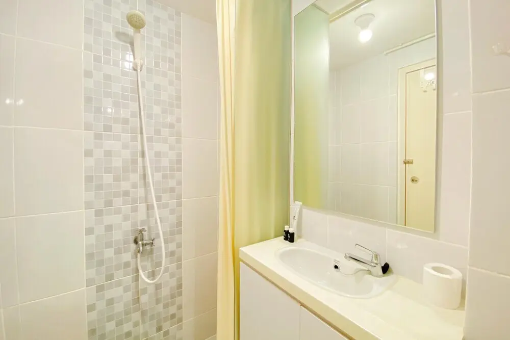 Южный Тангеранг: Best And Comfy Studio Tokyo Riverside Pik 2 Apartment