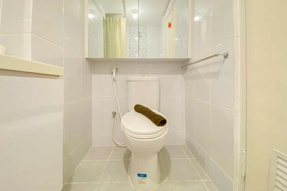 Южный Тангеранг: Best And Comfy Studio Tokyo Riverside Pik 2 Apartment
