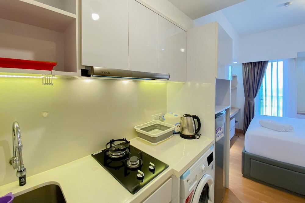 Южный Тангеранг: Best And Comfy Studio Tokyo Riverside Pik 2 Apartment