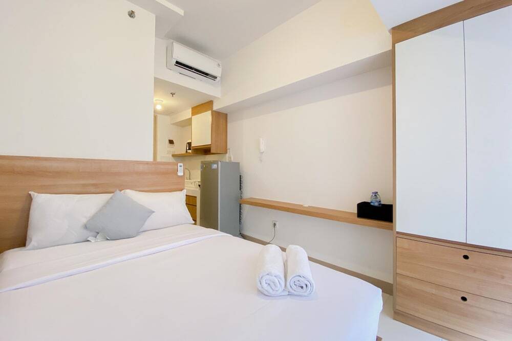 Южный Тангеранг: Warm And Simply Look Studio Apartment At Tokyo Riverside Pik 2
