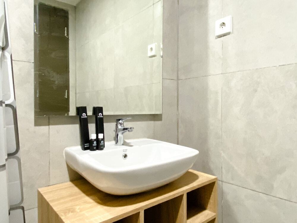 Чикаранг: Simply Look Studio Room Pollux Chadstone Apartment
