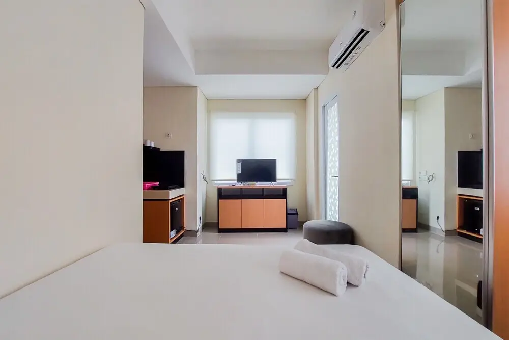 Legok: Homey And Comfort Studio Apartment At B Residence