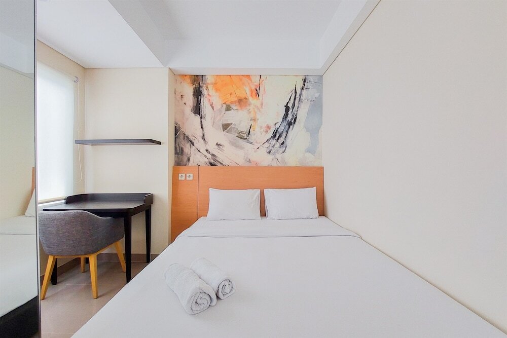 Legok: Homey And Comfort Studio Apartment At B Residence