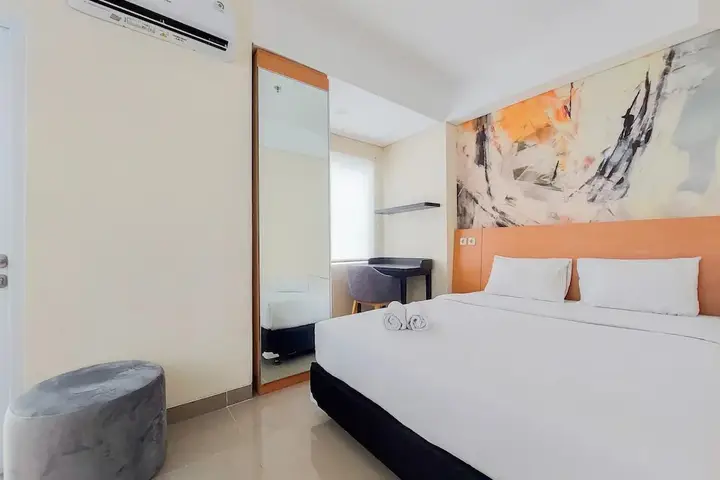 Legok: Homey And Comfort Studio Apartment At B Residence