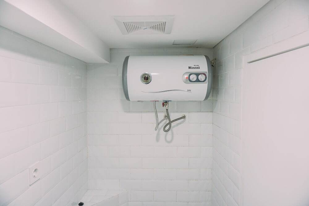 Южный Тангеранг: Cozy Stay And Comfy Studio Loft Kingland Avenue Apartment