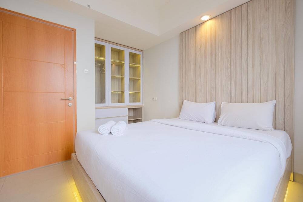 Депок: Minimalist 1Br With Extra Room At Evenciio Margonda Apartment