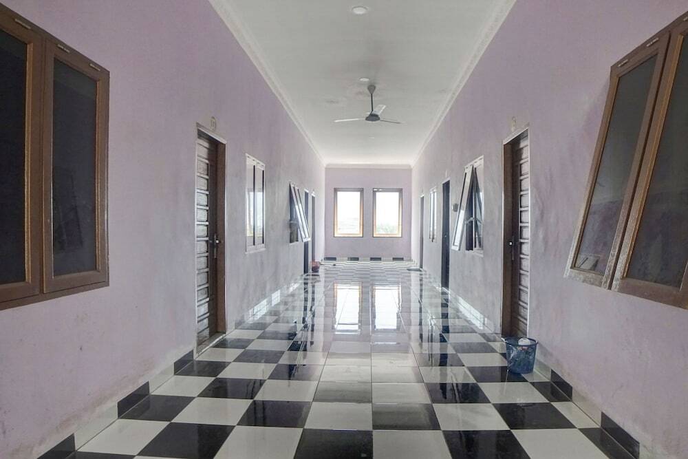 Петумбак: SPOT ON 92904 Penginapan Pakam