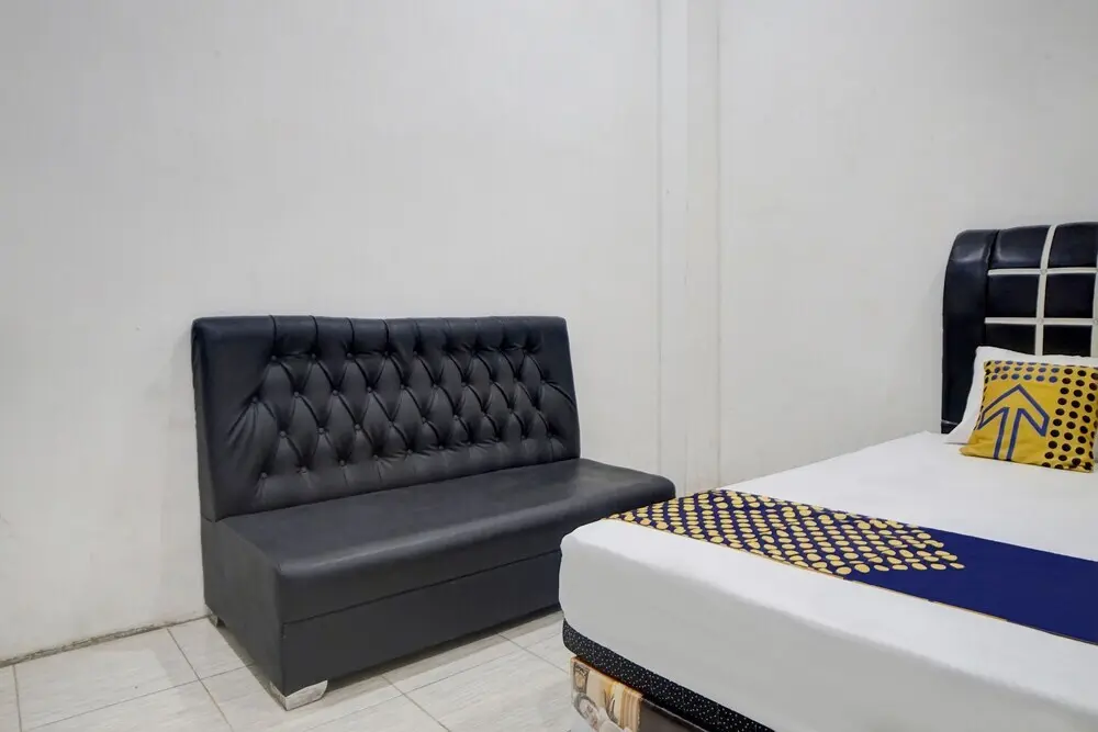 Петумбак: SPOT ON 92904 Penginapan Pakam