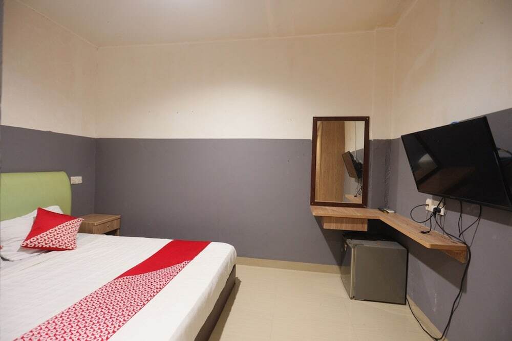 Батам: OYO 92988 City Room