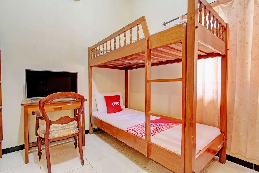 Салатига: OYO 92912 Mtc Bunk Bed