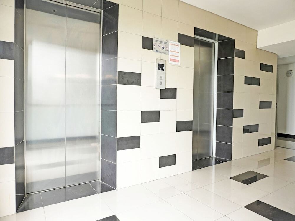 Караванг: Collection O 92967 Apartement Sentraland Karawang By Rda Living