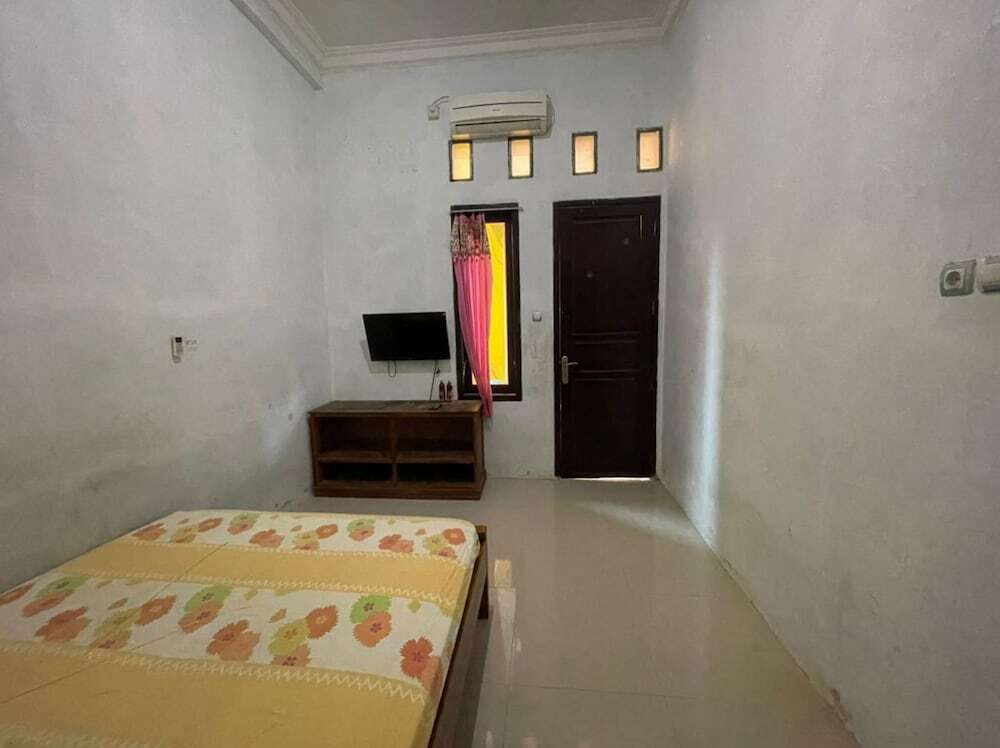 Ламонган: OYO Life 93036 Eddy Homestay Syariah