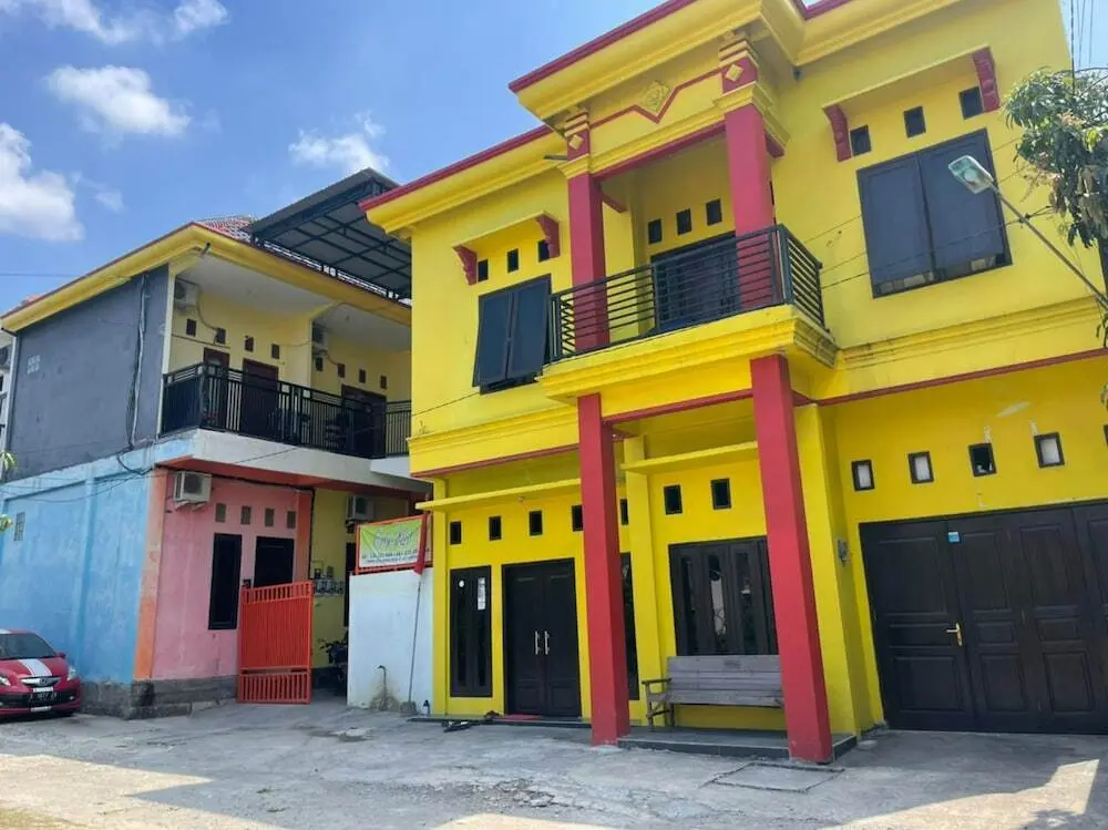 Ламонган: OYO Life 93036 Eddy Homestay Syariah