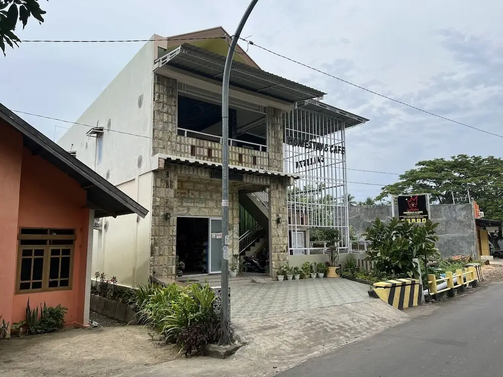 Макассар: OYO 93052 Batodupi Guesthouse Syariah Near Buttu Kasambi