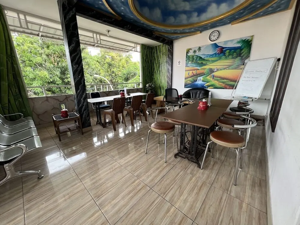 Макассар: OYO 93052 Batodupi Guesthouse Syariah Near Buttu Kasambi