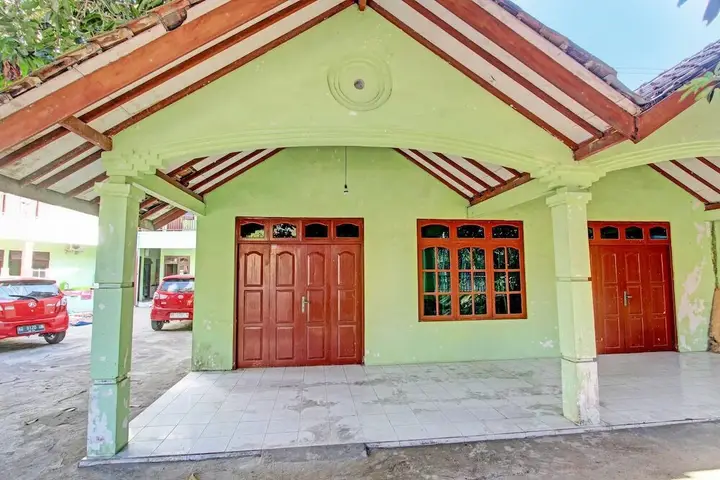 Вoнoсари: SPOT ON 93029 Pondok Wisata Sabar