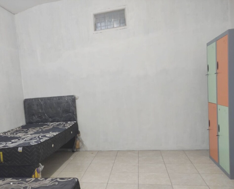 Сурабая: SPOT ON 93042 Lina Homestay Syariah