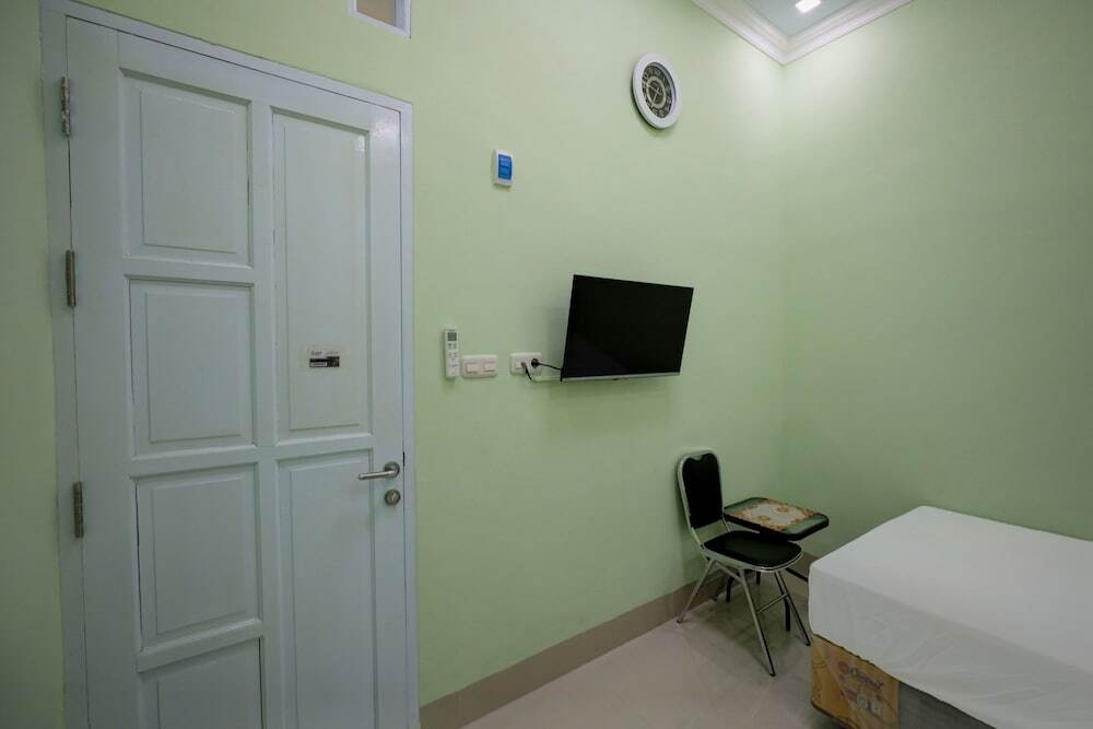 Макассар: OYO 93059 Homestay Zafirah