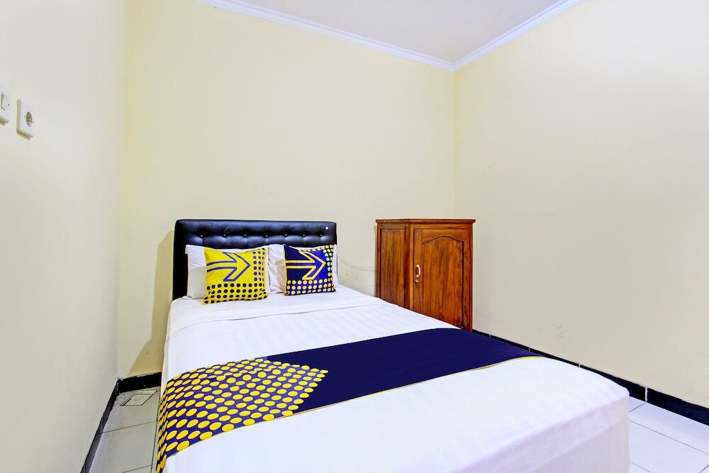 Клатен: SPOT ON 93007 Guest House Lestari