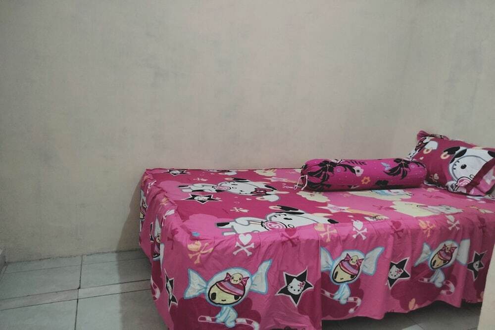 Медан: OYO 92881 Nany Ayahanda Syariah