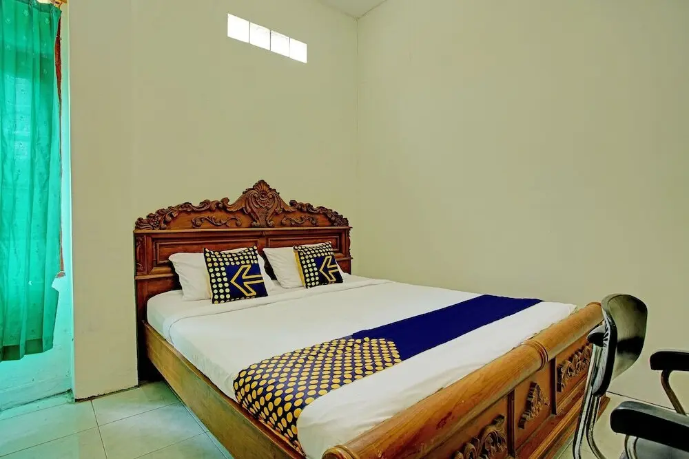 Лаванг: SPOT ON 92905 Sutomo Residence Syariah Near Taman Tugu Padang Area