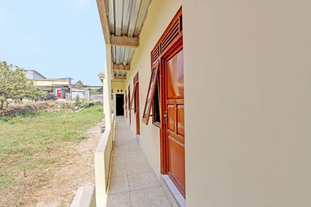 Тегал: SPOT ON 92930 Syifa Guest House Syariah