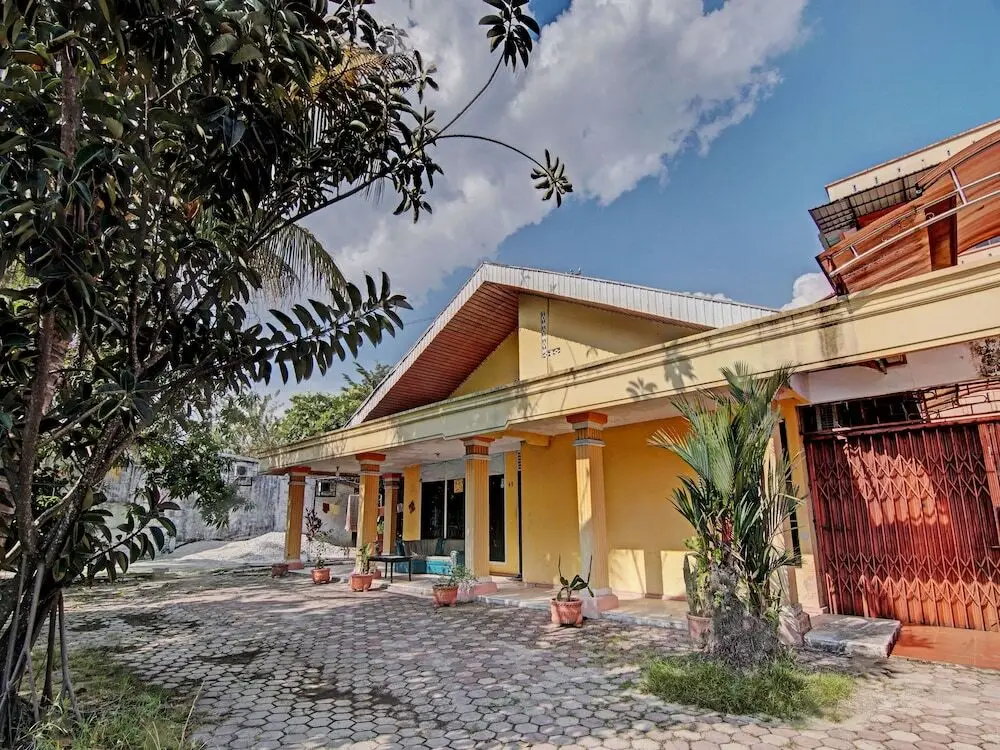 Пеканбару: SPOT ON 92914 Meranti HomestayNearJembatan Siak