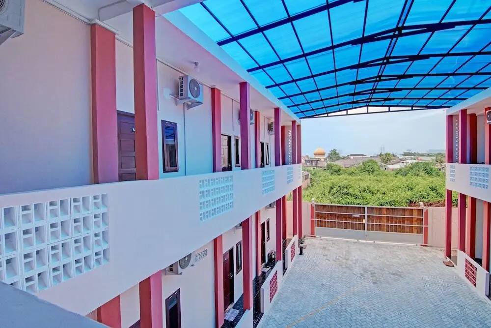 Пеканбару: OYO 92946 Dekna Homestay Syariah