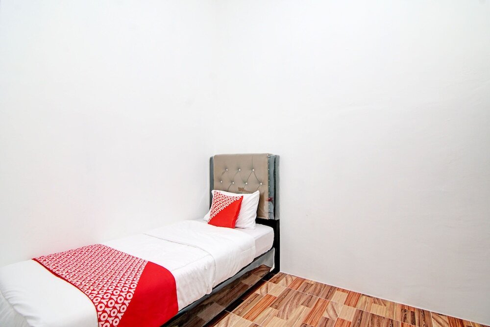Пеканбару: OYO 92946 Dekna Homestay Syariah