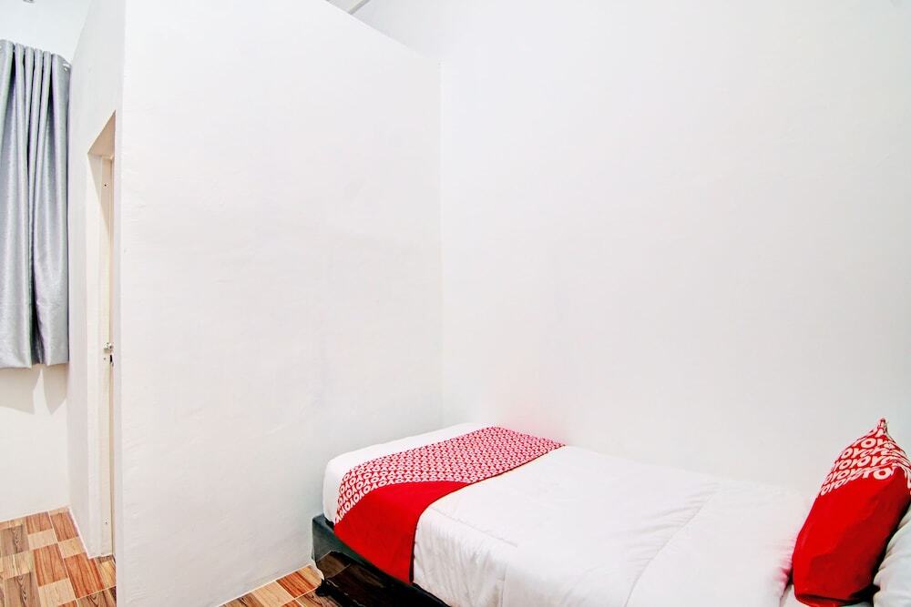 Пеканбару: OYO 92946 Dekna Homestay Syariah