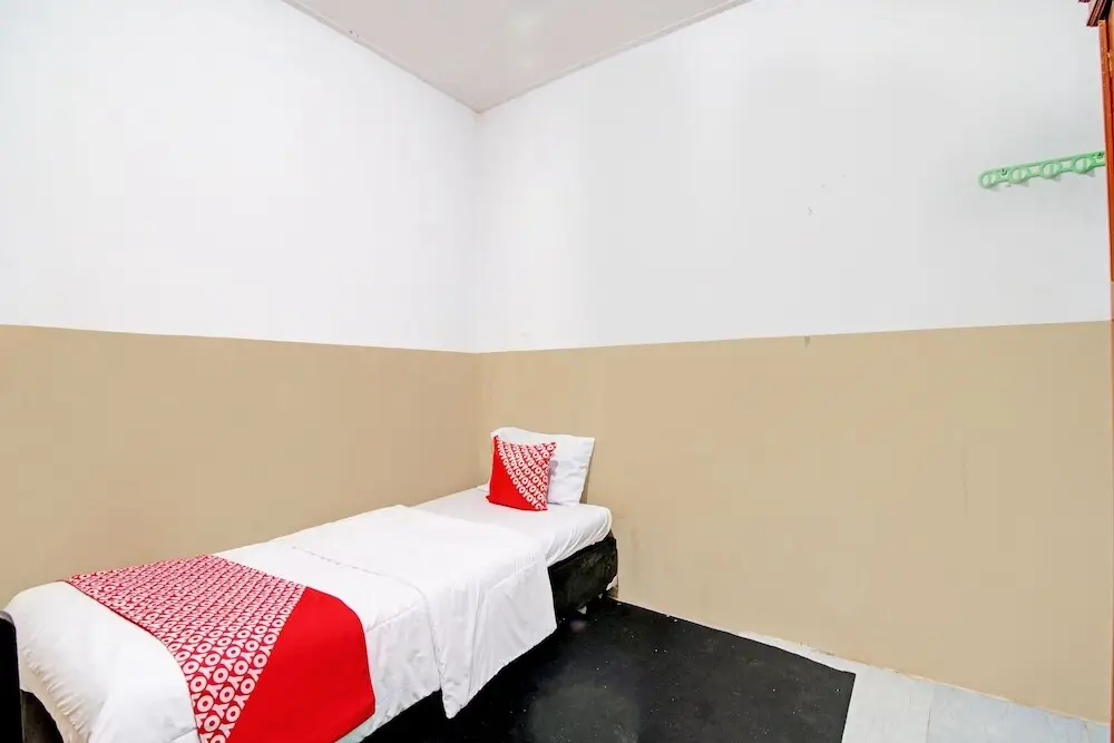 Пеканбару: OYO 92933 Marvel House Syariah