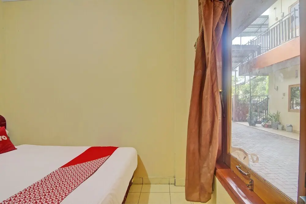Манадо: OYO 92964 Kost 99