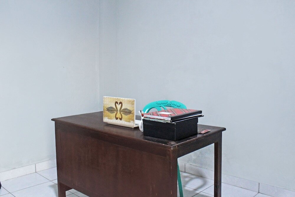 Купанг: OYO 92961 Amor Kost