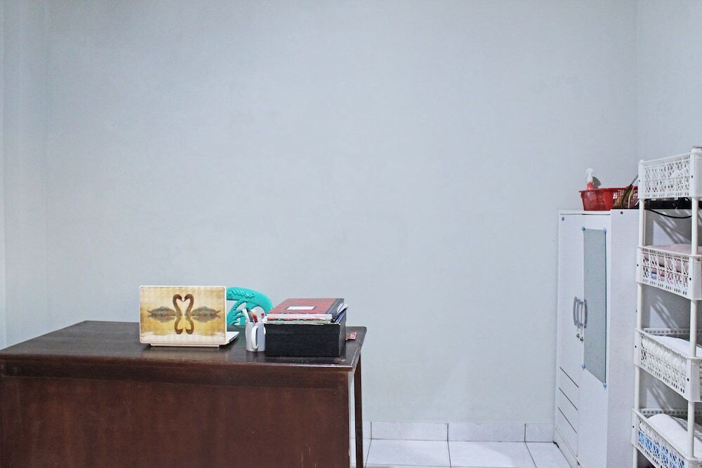 Купанг: OYO 92961 Amor Kost