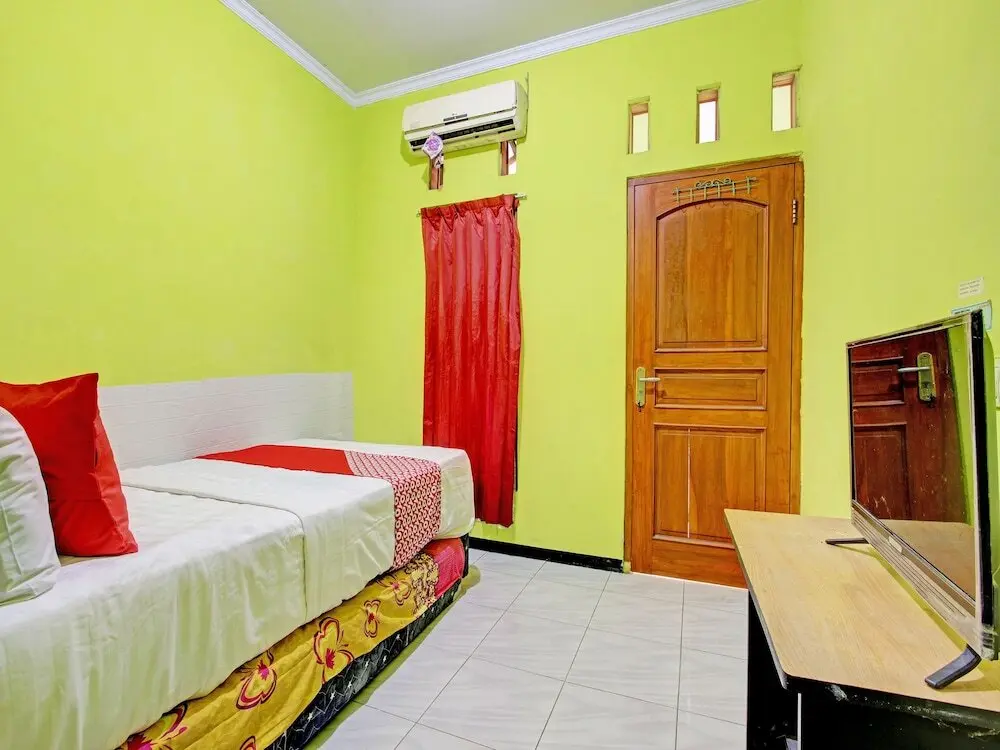 Сраген: OYO 92998 Wiludjeng Guesthouse