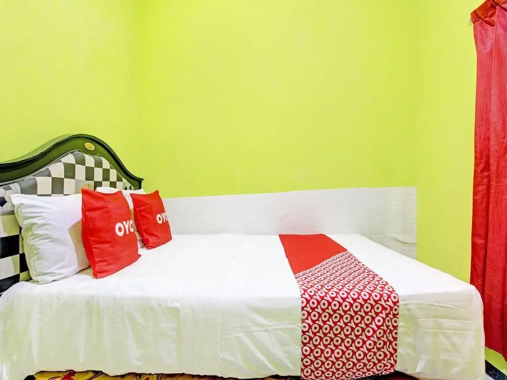 Сраген: OYO 92998 Wiludjeng Guesthouse