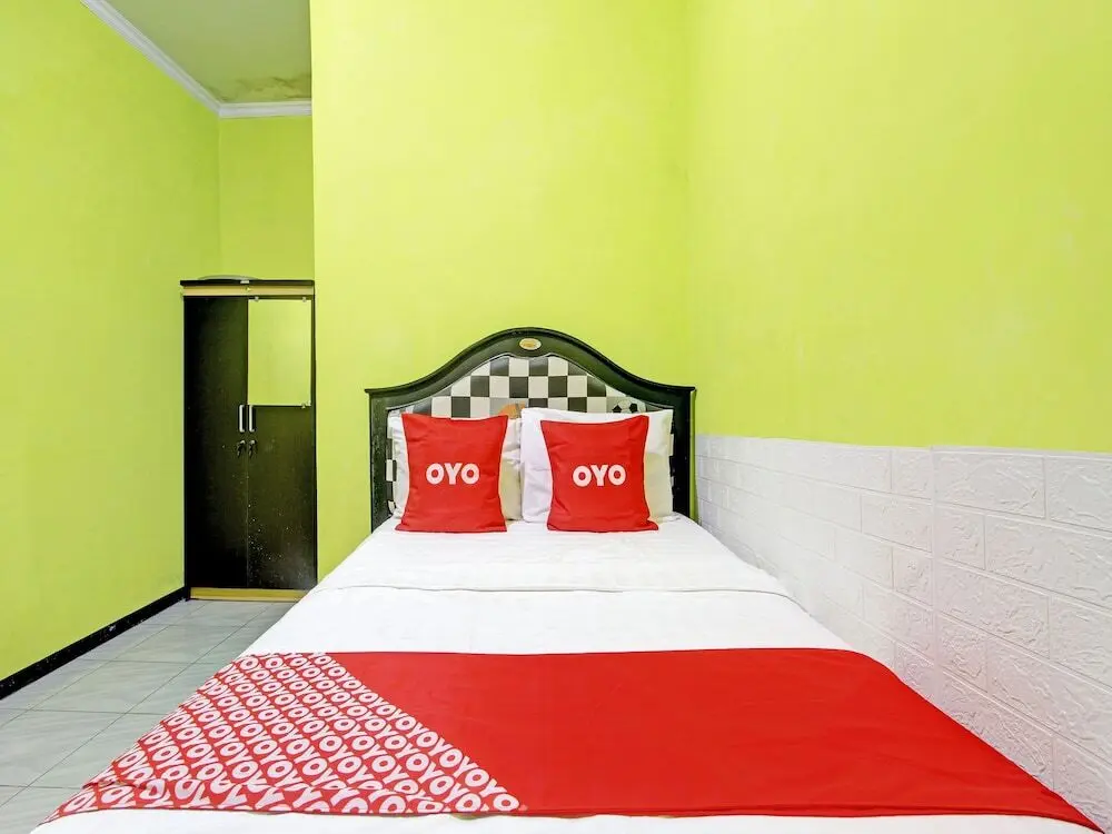 Сраген: OYO 92998 Wiludjeng Guesthouse