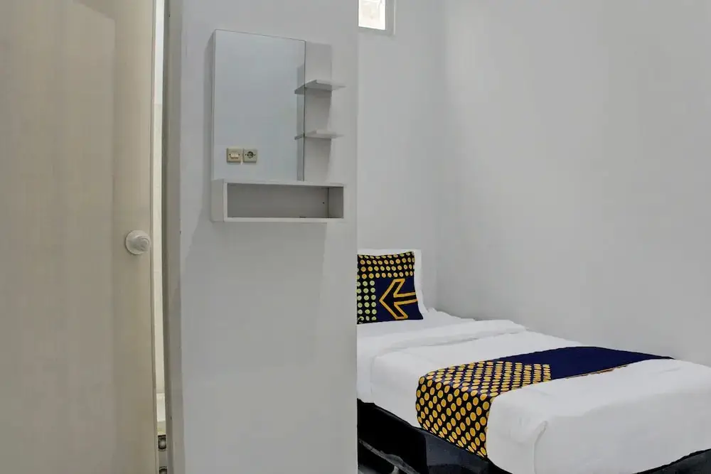 Бандар-Лампунг: OYO Life 92509 Maulana Guest House Simpur