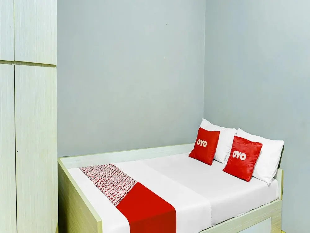 Караванг: OYO Life 91205 Rindang Guesthouse Syariah